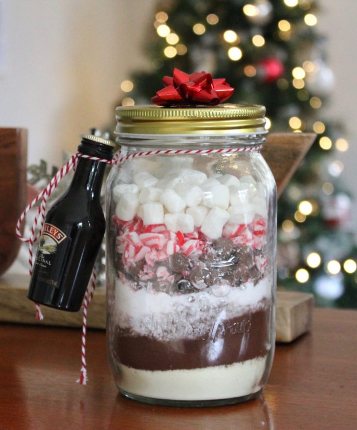 DIY Christmas Present- Spiked Peppermint Hot Chocolate in a Jar