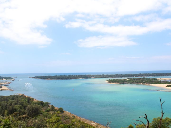 Travel Guide: Lakes Entrance, Australia