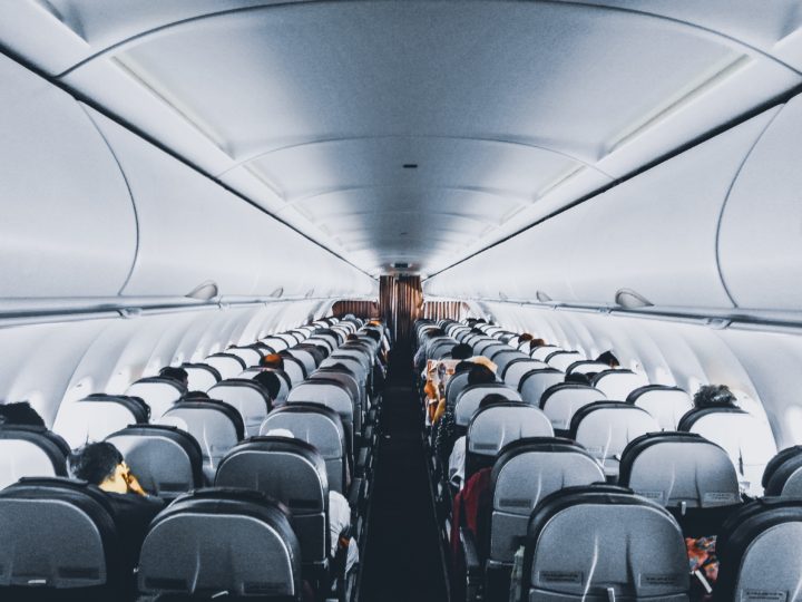 How to Stay Healthy When Flying: How to Avoid Getting Sick When Flying